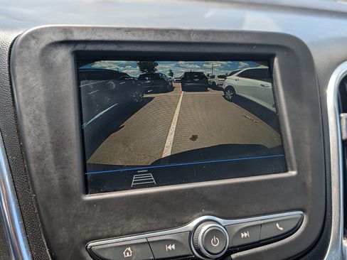 Used 2019 Chevrolet Equinox LT AWD/4WD image 27
