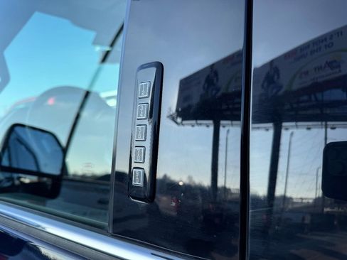 Used 2021 Ford F250 King Ranch image 7