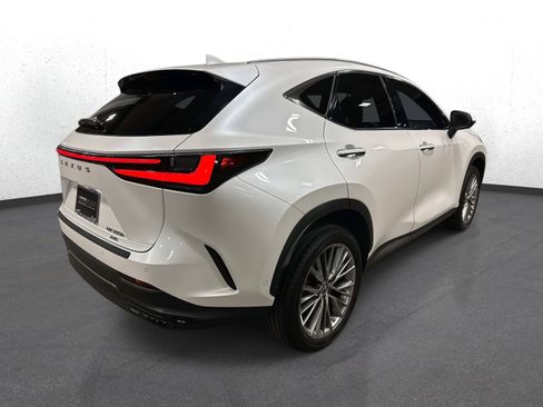Certified 2022 Lexus NX 350h NX 350h Luxury image 3