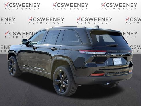 New 2025 Jeep Grand Cherokee Altitude image 3