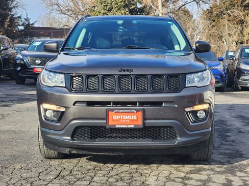 Used 2018 Jeep Compass Latitude w/ Popular Equipment Group image 2