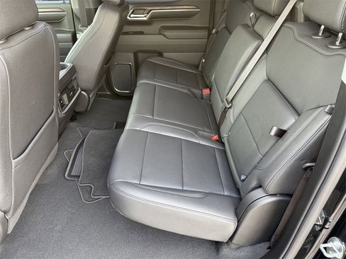 Used 2023 GMC Sierra 1500 SLT w/ SLT Premium Plus Package image 11