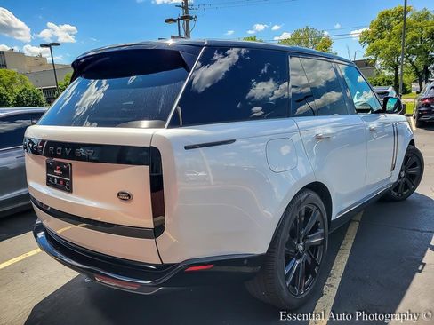 Used 2023 Land Rover Range Rover SE image 5