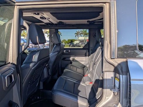 Certified 2025 Ford Bronco Badlands AWD/4WD image 8