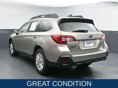 Used 2019 Subaru Outback 2.5i Premium image 8