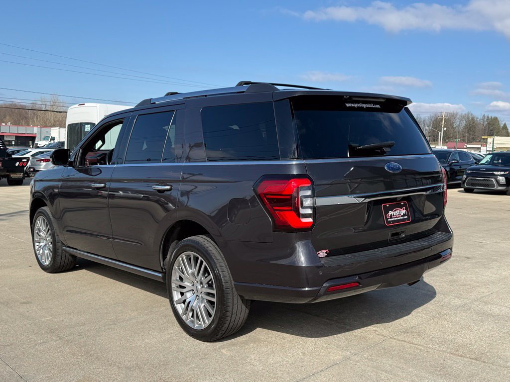 Used 2024 Ford Expedition Limited AWD/4WD image 5