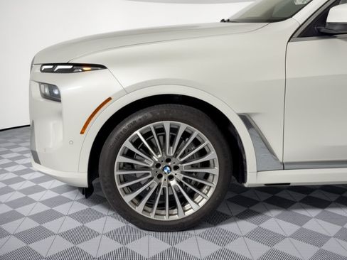 Used 2023 BMW X7 xDrive40i w/ Premium Package AWD/4WD image 13