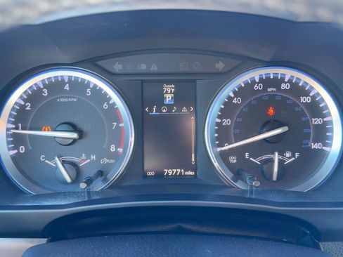 Used 2016 Toyota Highlander XLE image 20