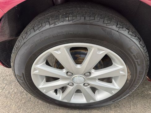 Used 2011 Ford Fiesta SE w/ 203A Rapid Spec Order Code image 18