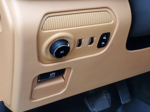 Used 2022 Jeep Grand Wagoneer Series III w/ Rear Seat Video Group 1 AWD/4WD image 12
