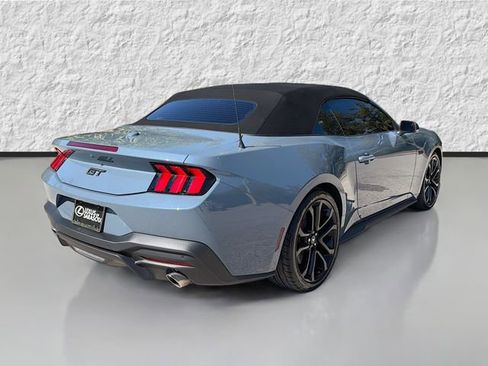 Used 2025 Ford Mustang GT Premium image 3