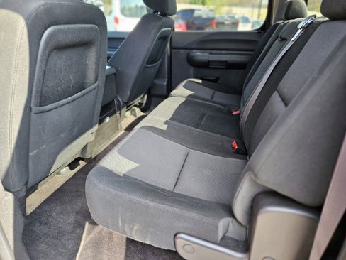 Used 2014 Chevrolet Silverado 2500 LT w/ Z71 Appearance Package image 17