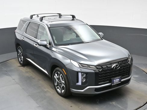 Used 2023 Hyundai Palisade Limited image 41