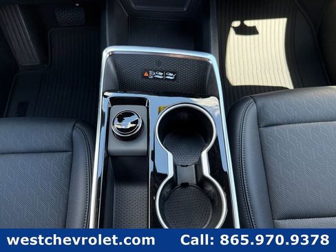 New 2026 Chevrolet Equinox LT w/ Convenience Package II FWD image 15