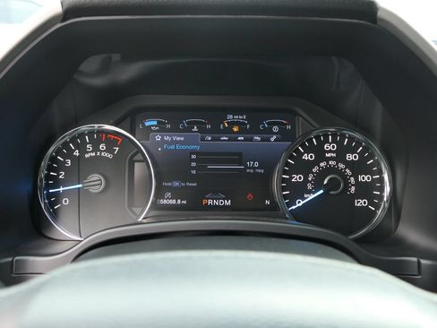 Used 2020 Ford F150 Lariat RWD image 19