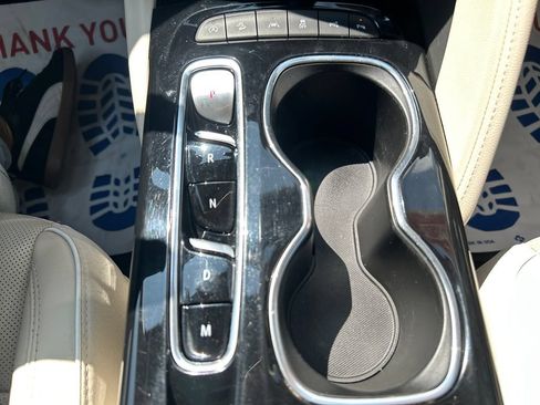 Used 2023 Buick Envision Avenir AWD/4WD image 31