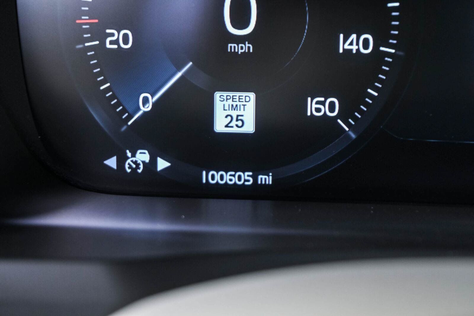 Used 2020 Volvo XC90 T6 Inscription w/ Protection Package AWD/4WD image 12