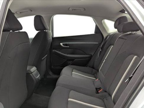 Used 2025 Hyundai Sonata SEL FWD image 17