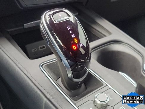 Used 2025 Cadillac XT4 Premium Luxury FWD image 28