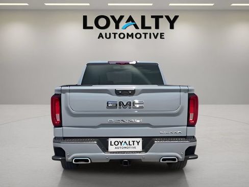 Used 2025 GMC Sierra 1500 Denali Ultimate AWD/4WD image 4