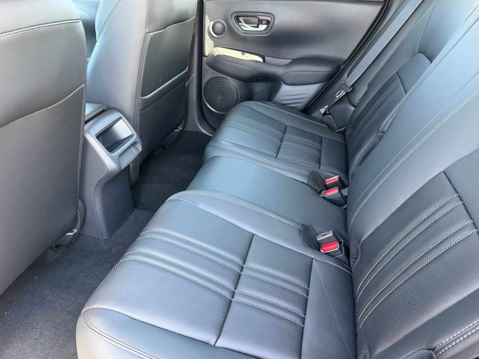New 2027 Honda HR-V EX-L image 17