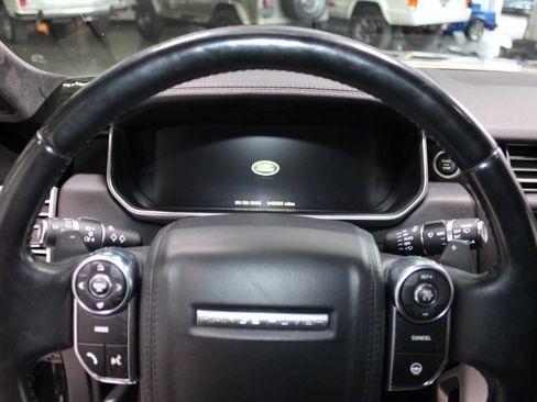 Used 2014 Land Rover Range Rover image 24
