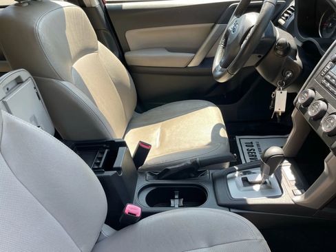 Used 2015 Subaru Forester 2.5i Limited image 29