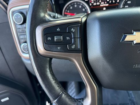 Used 2021 Chevrolet Silverado 1500 High Country w/ Technology Package image 16