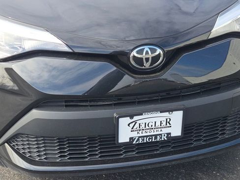 Used 2021 Toyota C-HR Nightshade image 5