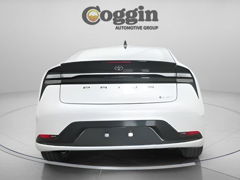 New 2026 Toyota Prius Plug-In Hybrid image 10