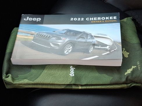 Certified 2022 Jeep Cherokee Trailhawk w/ Sun, Sound & Nav Group image 29