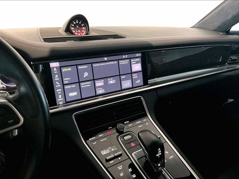 Used 2020 Porsche Panamera GTS w/ Assistance Package image 19