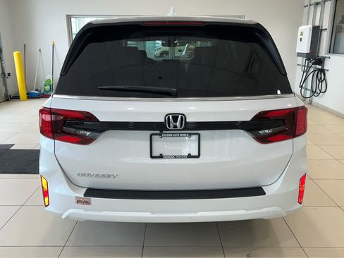 New 2026 Honda Odyssey EX-L image 7