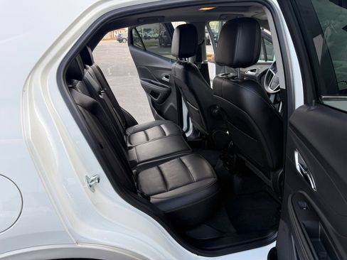 Used 2015 Buick Encore Premium image 11