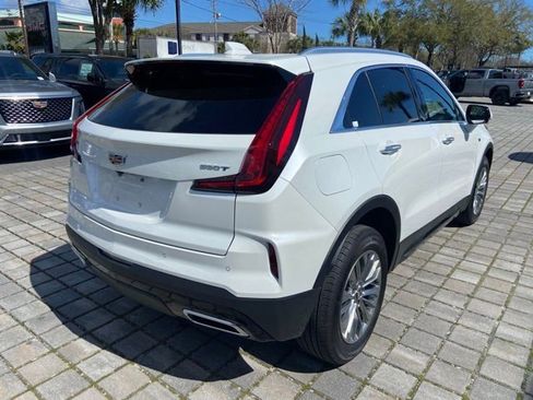 Certified 2025 Cadillac XT4 Premium Luxury image 7