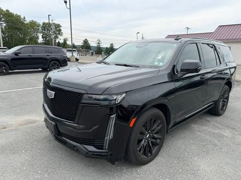 Used 2021 Cadillac Escalade Sport Platinum AWD/4WD image 2