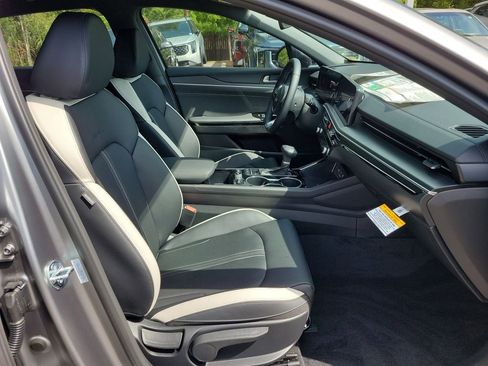 New 2026 Kia K5 GT-Line image 7