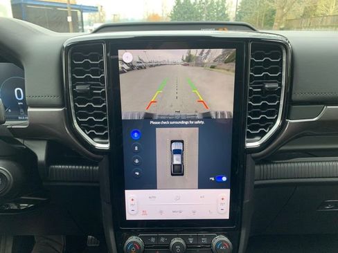 New 2025 Ford Ranger Lariat w/ FX4 Off-Road Package image 19