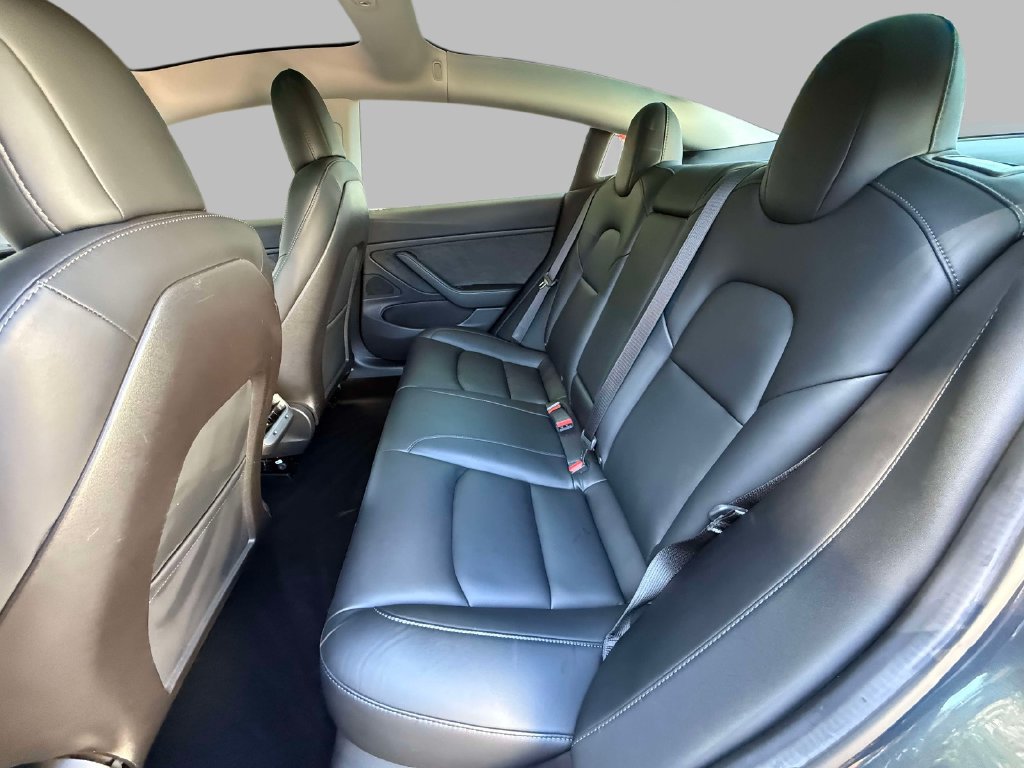 Used 2019 Tesla Model 3 AWD/4WD image 18