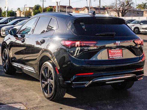 Used 2025 Buick Envision Sport Touring image 9