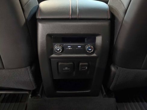 Used 2023 Chevrolet Traverse RS image 21