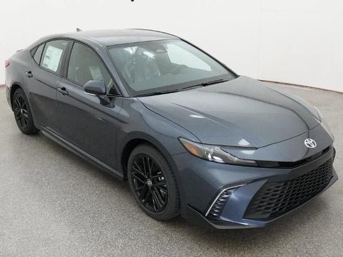 New 2026 Toyota Camry SE image 13