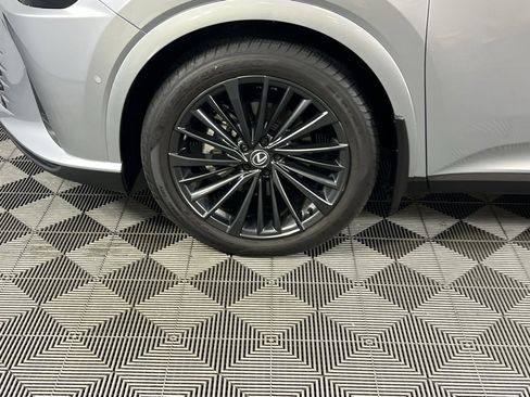 Used 2024 Lexus RX 350 Premium Plus image 11