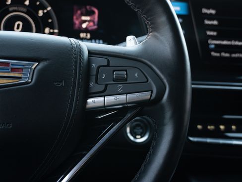 Used 2023 Cadillac Escalade V w/ LPO, ONYX Package image 20