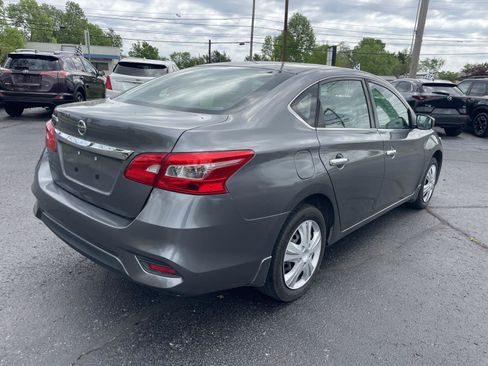 Used 2019 Nissan Sentra S image 4