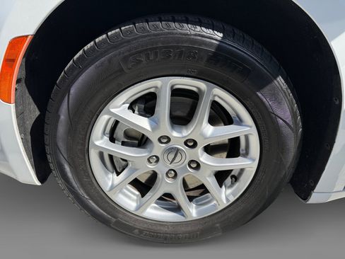Used 2021 Chrysler Voyager Lxi FWD image 9