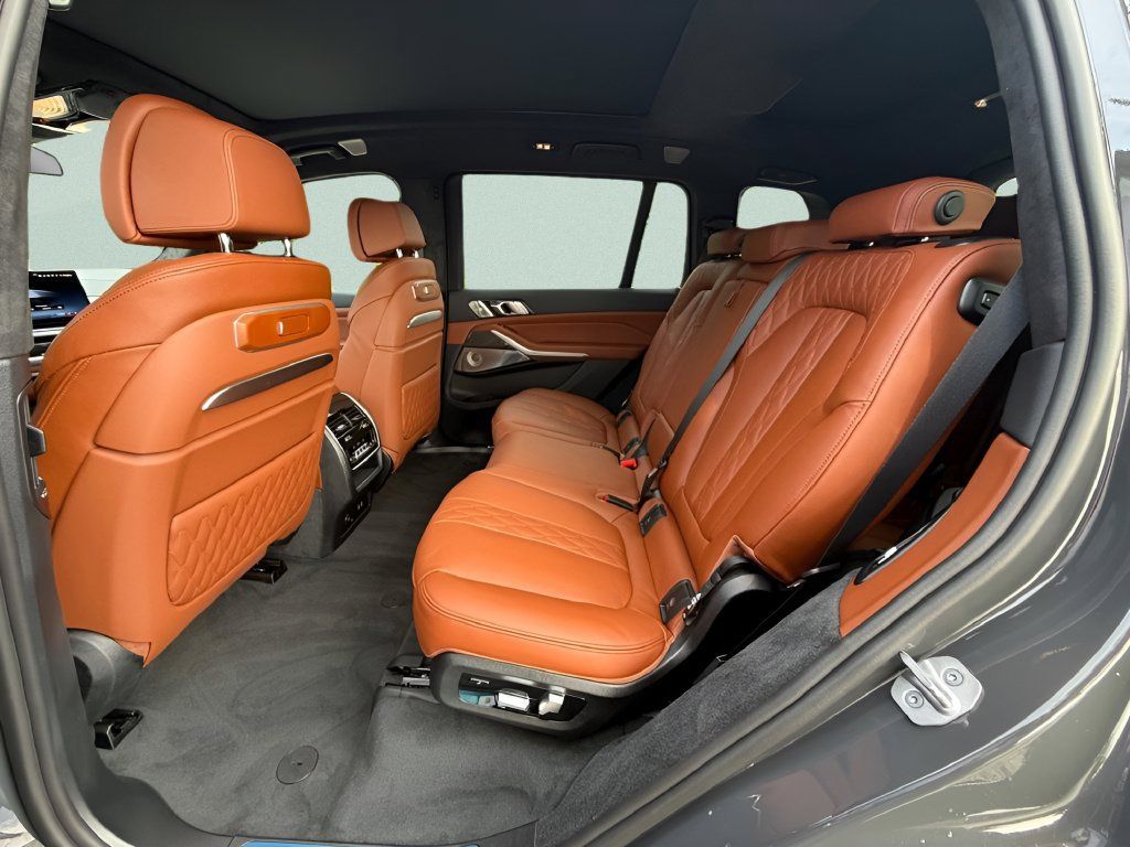 New 2027 BMW X7 M60i AWD/4WD image 23