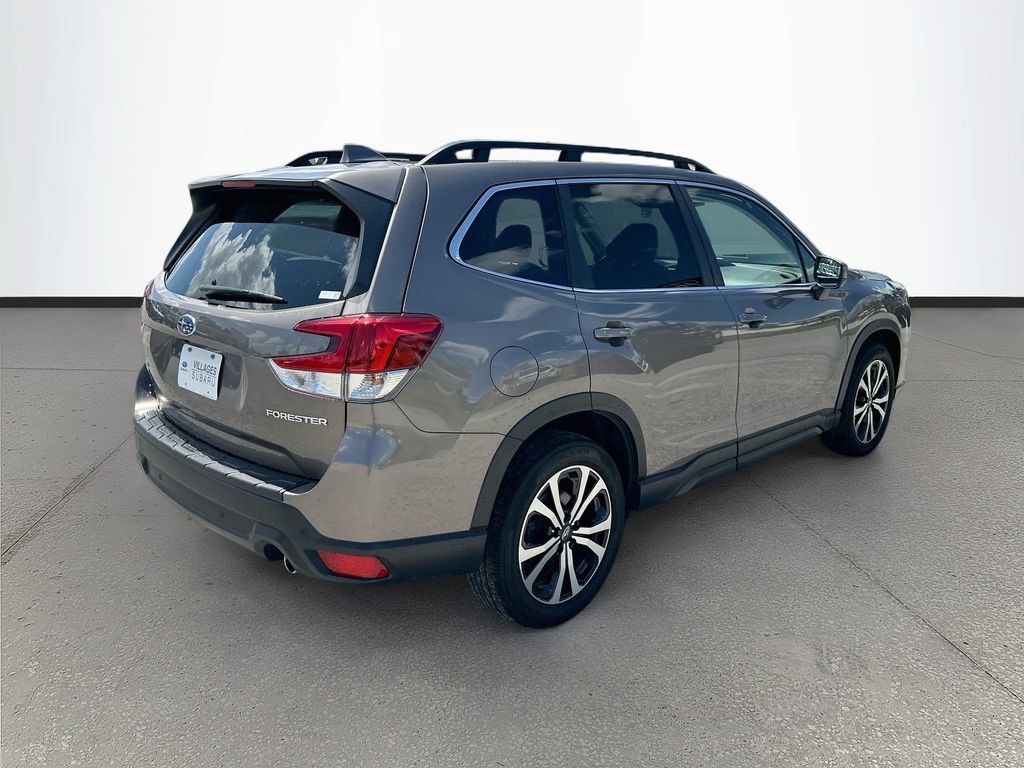 Used 2023 Subaru Forester Limited w/ Popular Package #2 AWD/4WD image 7
