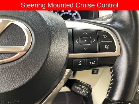 Used 2020 Lexus GX 460 Luxury w/ Accessory Package AWD/4WD image 35