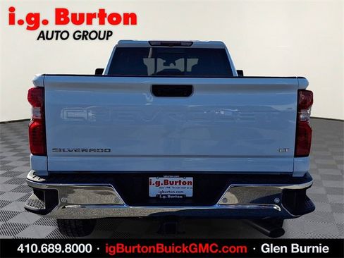 Used 2024 Chevrolet Silverado 2500 LT image 3
